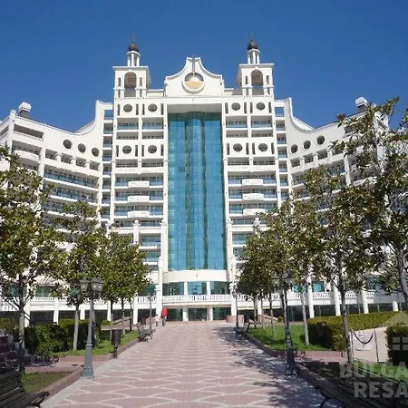 Sunset C8-24 Apartamento *