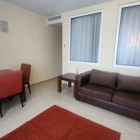 Sunset C8-24 アパート ポモリエ